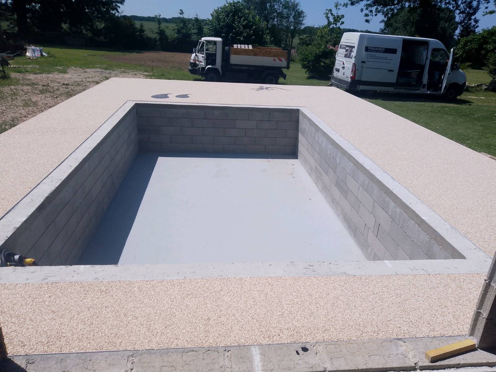 Rénovation de terrasse avec pose de granulats de marbre Fécamp Seine-Maritime