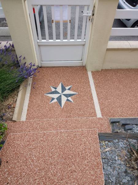 Artisan pour la pose de granulats de marbre pour un chemin et escalier avec devis sur Saint Adresse 76