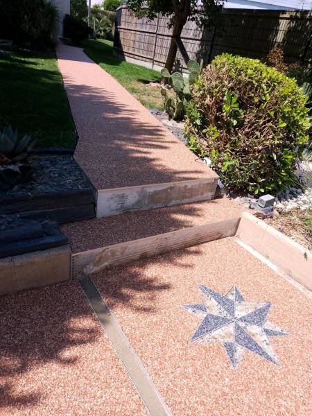Artisan pour la pose de granulats de marbre pour un chemin et escalier avec devis sur Saint Adresse 76